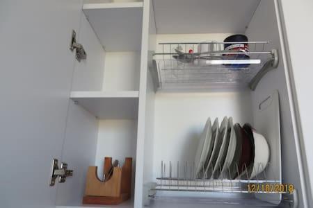 Smart-House Smart Kvartira S Kukhnei Vozle Metro. Kiev Exteriör bild